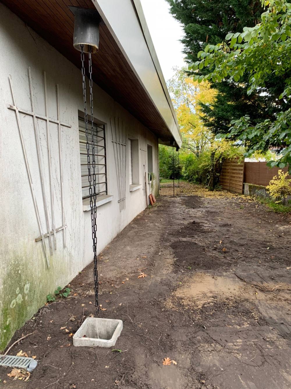 Rénovation d’un réseau d'eau pluviale et réalisation d’un puisard pour une église à Mérignac en Gironde